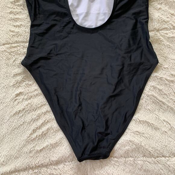 3/$20 NWOT Cupshe women's black babe scoop back one piece swimsuit SZ XL - Picture 6 of 8